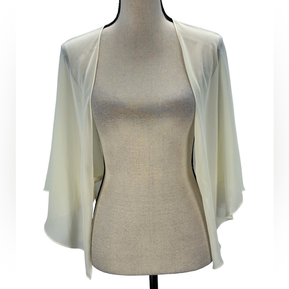 SLNY Jackets & Blazers - SLNY Short Sleeve Open Front Sheer Shrug Bolero Jacket - Ivory Cream - size S/M